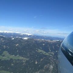 Flugwegposition um 12:19:43: Aufgenommen in der Nähe von Gemeinde Paternion, Österreich in 2132 Meter
